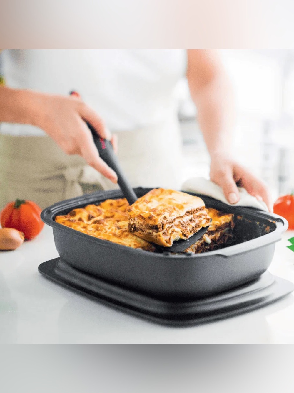 Tupperware Black Bakeware Casserole Dish